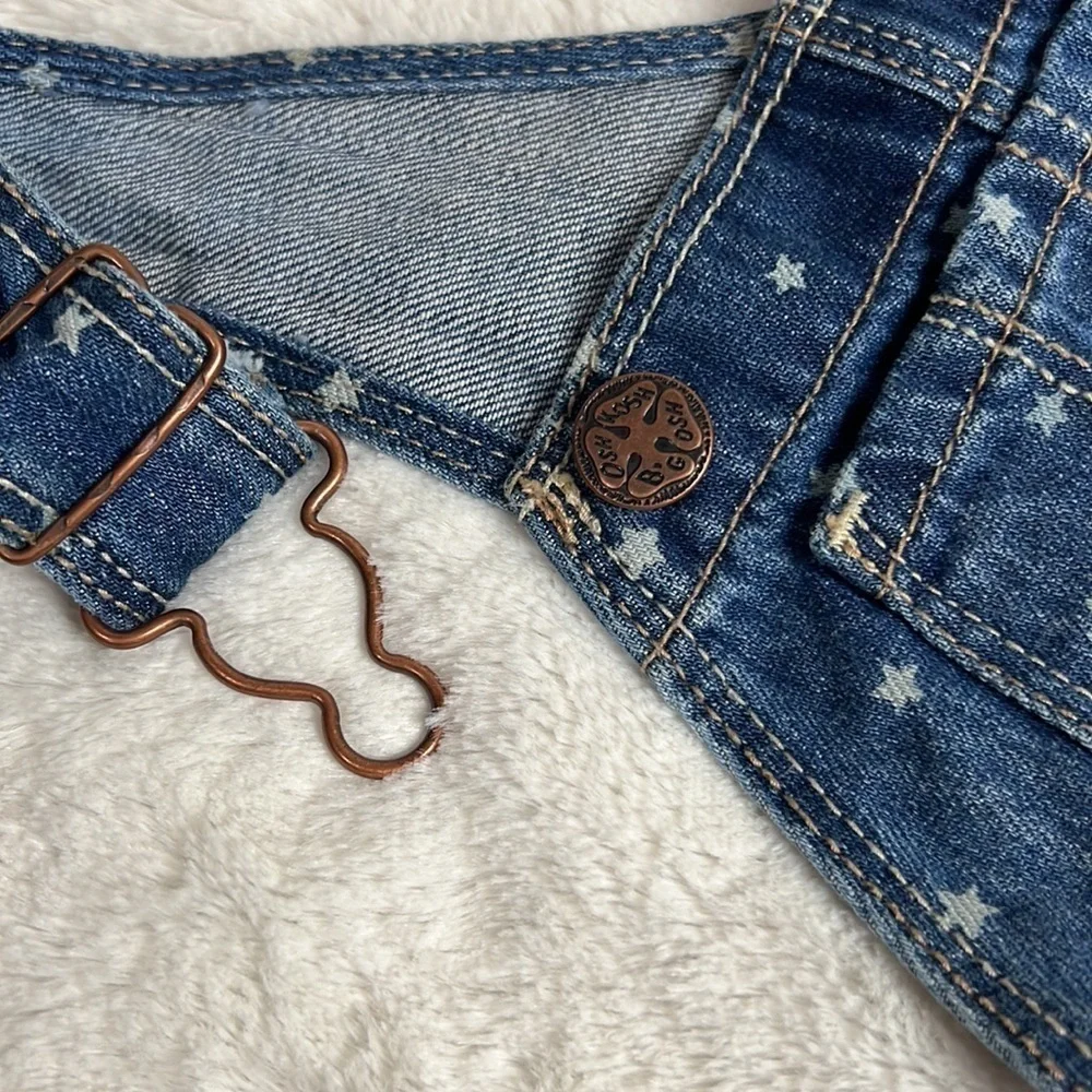 Oshkosh B’gosh Kid’s Blue Denim with White Stars Overall Shorts Shortalls -Sz 2T